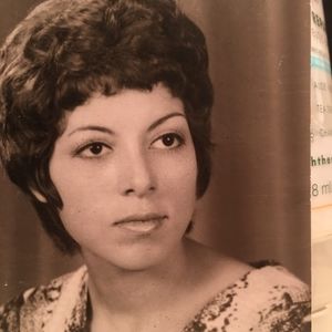 Meet your Posher, Angela